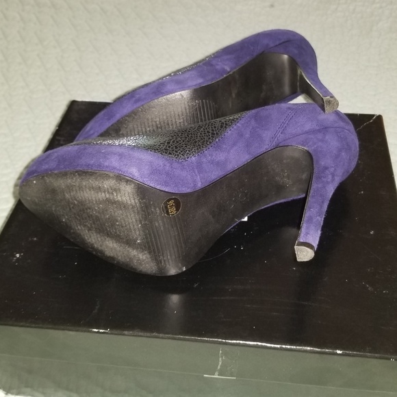 BCBG Pamee Heels - Picture 3 of 3